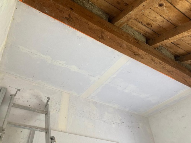Renovation Chambre 14.jpg